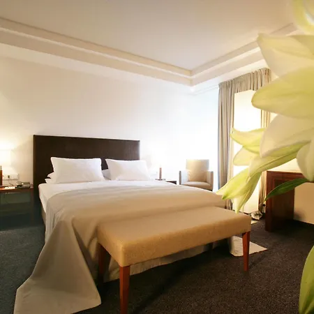 Erzgiesserei Europe 4* Munich