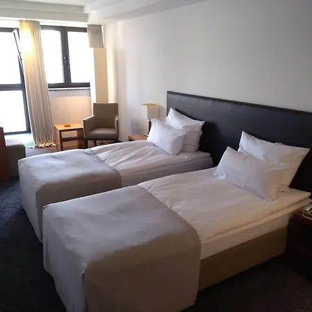 Erzgiesserei Europe 4*